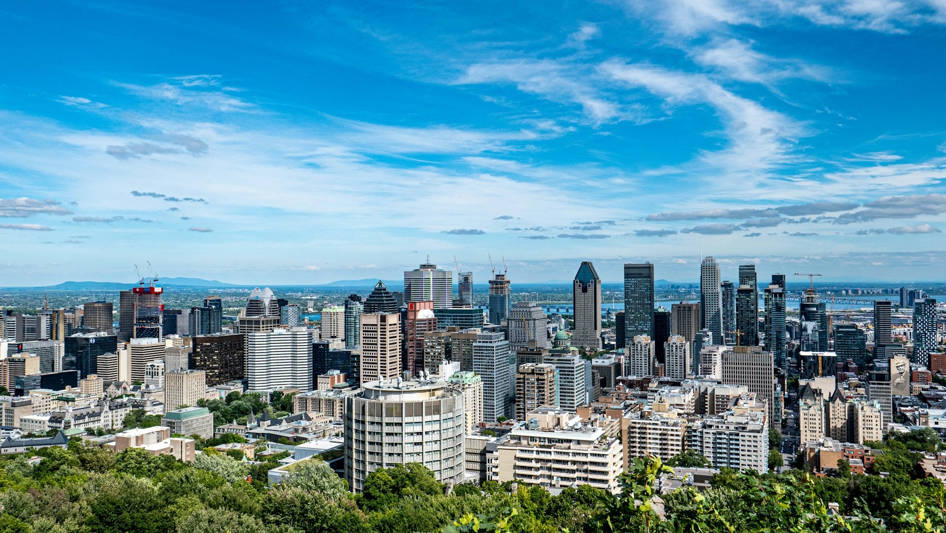 The Complete Guide to Choosing Your City or Region in Quebec According to Your Newcomer Profile