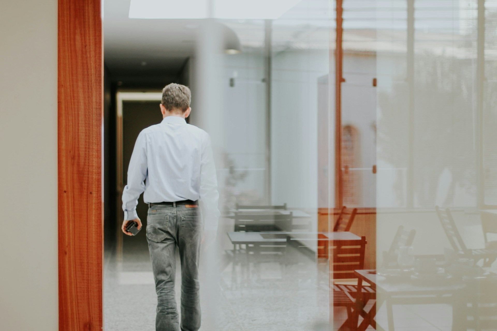 5 Common Mistakes Quebec Employers Make That Drive Away Good Candidates (and How to Avoid Them)